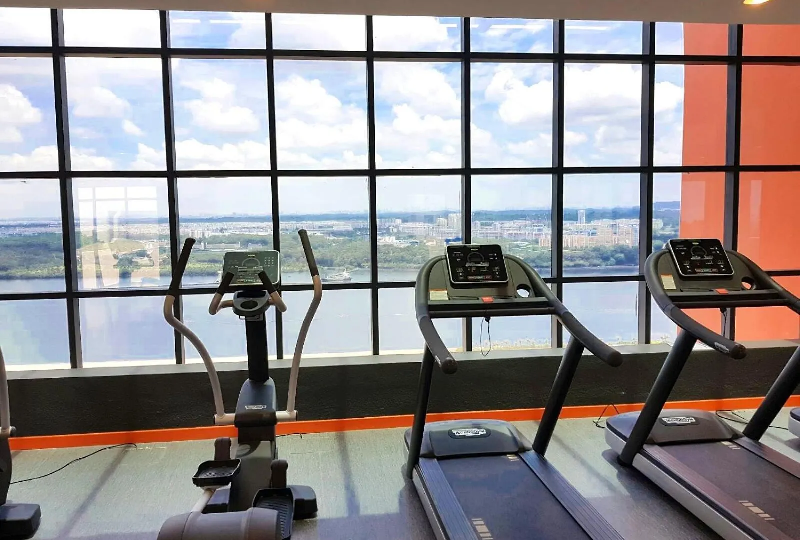Loft Suite Seaview Near Jb Ciq 7Pax ジョホールバル